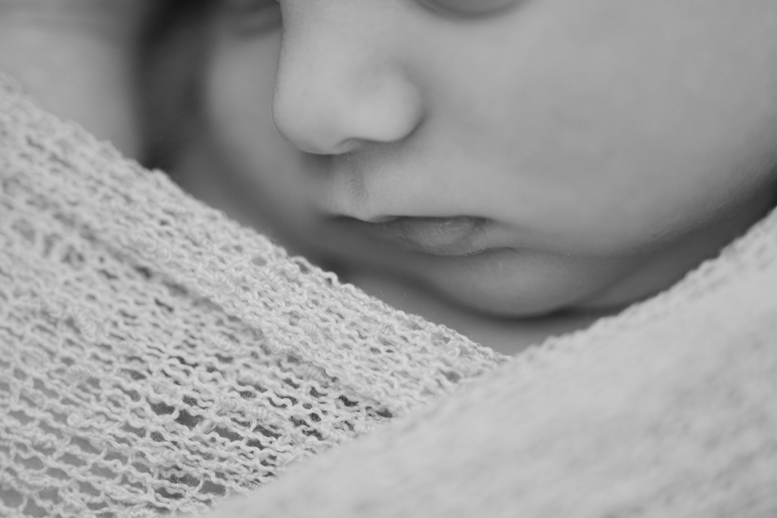 Fotografo newborn Milano — servizio fotografico neonato 6